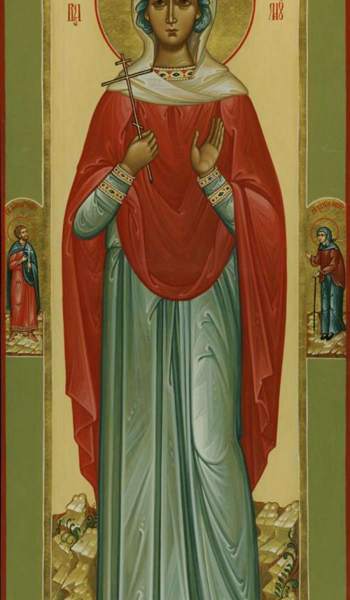 Фото: Святая мц. Виктория Кулузская. На полях: свтой Павел и святая Ксения.