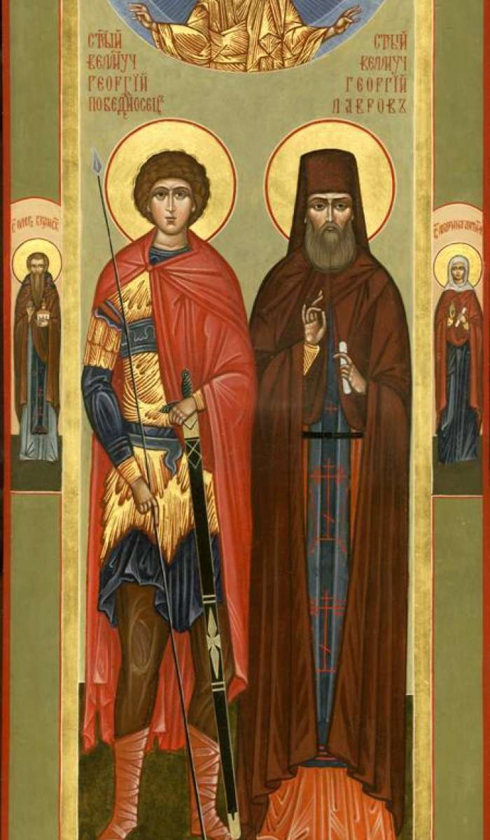 Фото: Мерная икона. Святой влмч. Георгий Победоносец и святой исп. Георгий Лавров. Сверху благословляющий Господь Вседержитель. На полях иконы святой прп. князь Олег Брянский и святой вмц. Марина Антиохийская