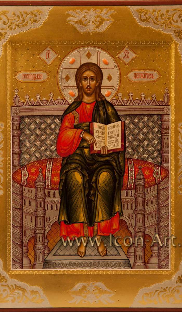 Фото: Иисус Христос на троне