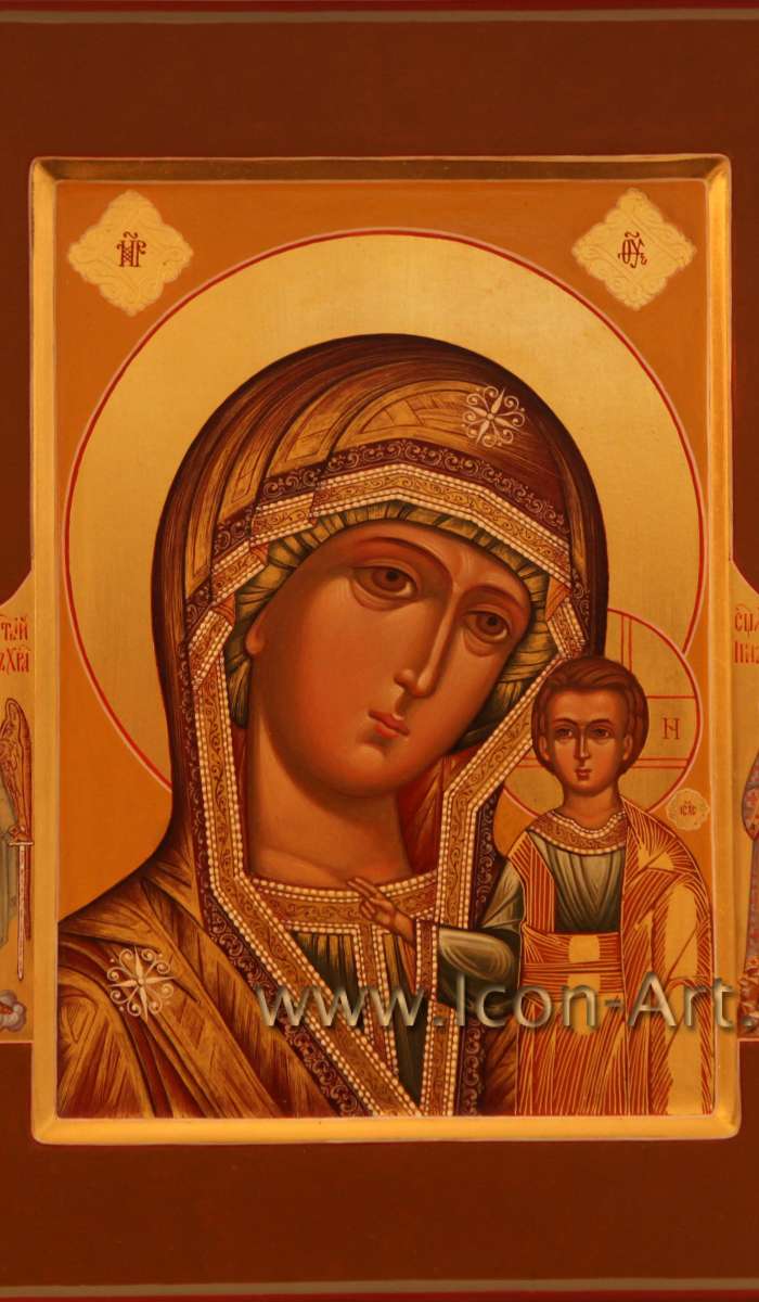 Фото: Икона Пресвятой Богородицы «Казанская» с предстоящими святыми