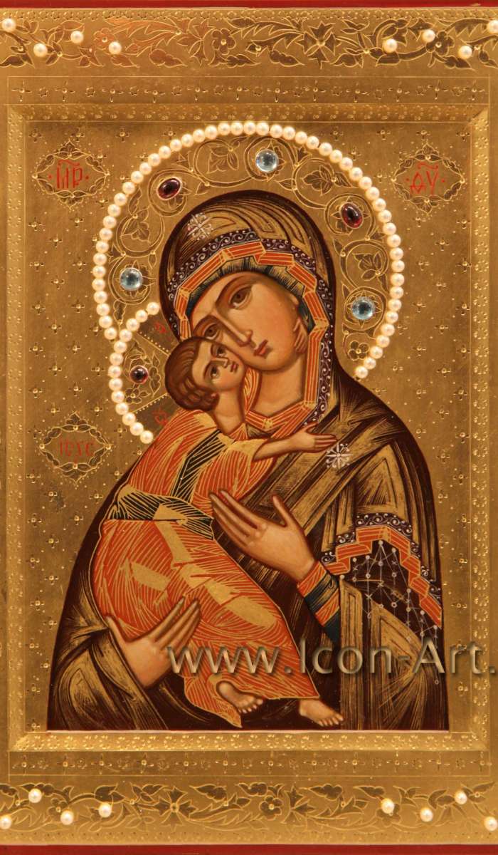 Фото: Икона Господа Вседержителя и Икона Пресвятой Богородицы «Владимирская» 