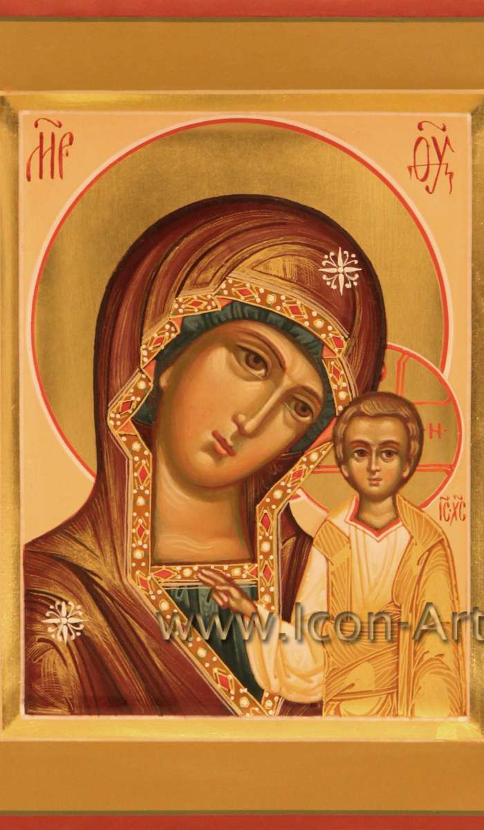 Фото: Икона Господа Вседержителя и Икона Пресвятой Богородицы «Казанская» 