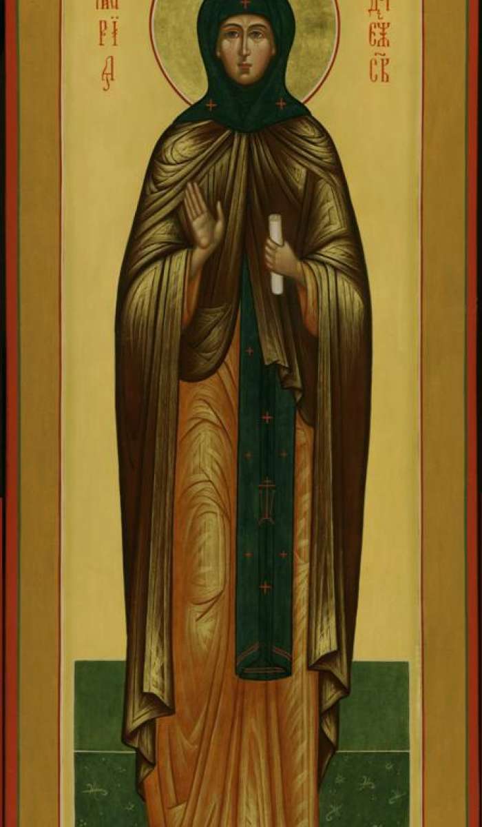Фото: Святая прп. Мария Радонежская. Сверху Покров Пресвятой Богородицы.