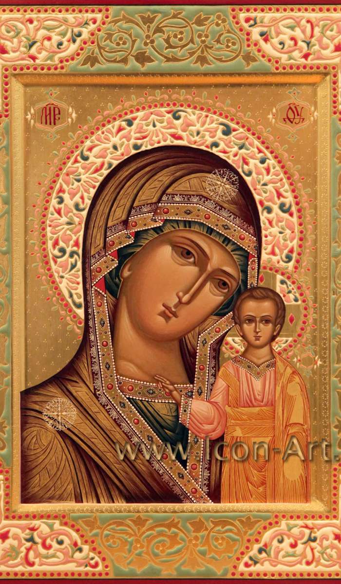 Фото: Икона Господа Вседержителя и Икона Пресвятой Богородицы «Казанская»  