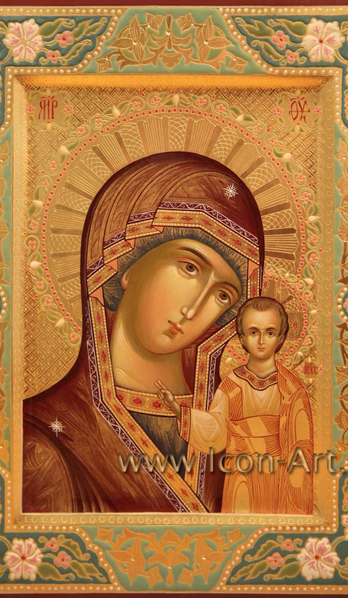 Фото: Икона Господа Вседержителя и Икона Пресвятой Богородицы «Казанская» (венчальные иконы) 