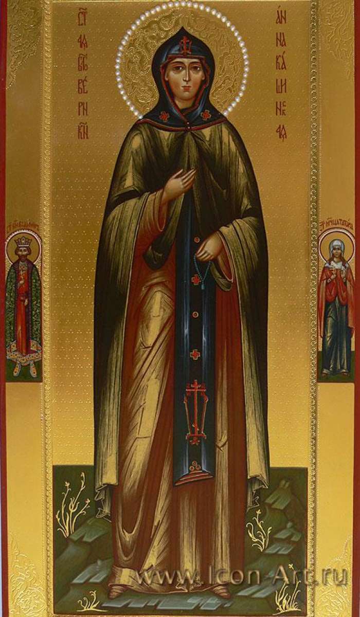 Фото: Святая благоверная великая княгиня инокиня Анна Кашинская. На полях иконы: святой блгв. князь Владимир и святая мц. Татиана