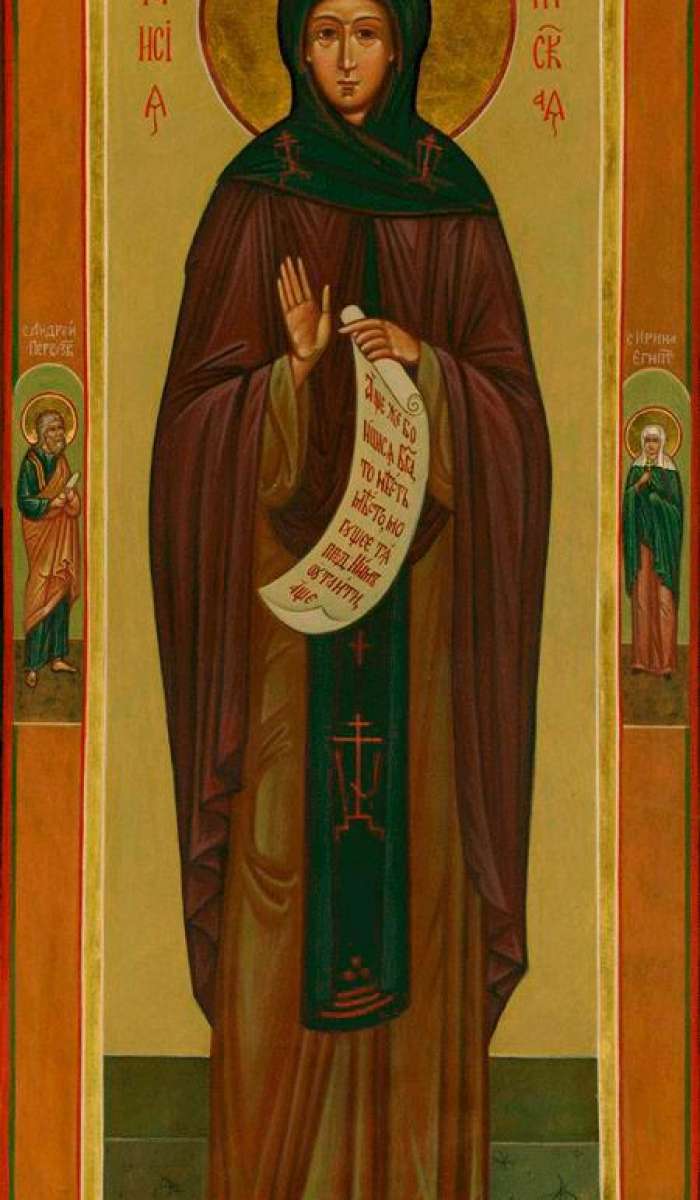 Фото: Мерная икона. Святая Таисия Египетская со святыми: Андреем Первозванным и Ириной Египетской