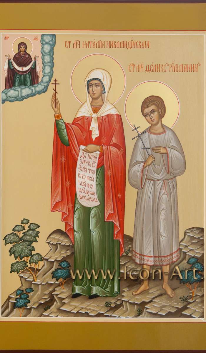 Фото: Семейная икона: святые мц. Наталия Никомидийская и мч. Феликс Римлянин, на полях: Архангел Михаил и бл. Матрона Московская