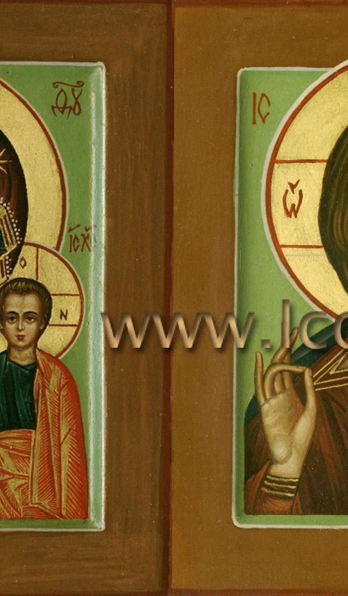 Фото: Венчальная пара с иконой Божией Матери «Казанская»