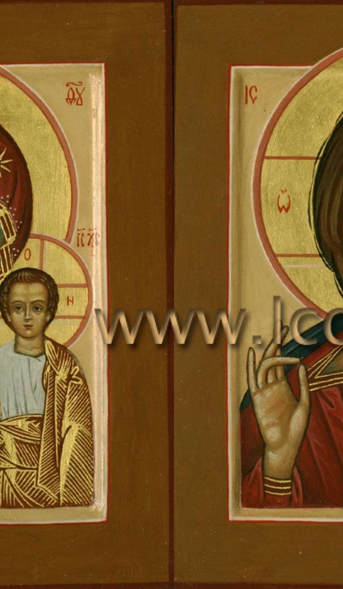 Фото: Венчальная пара с иконой Божией Матери «Казанская»