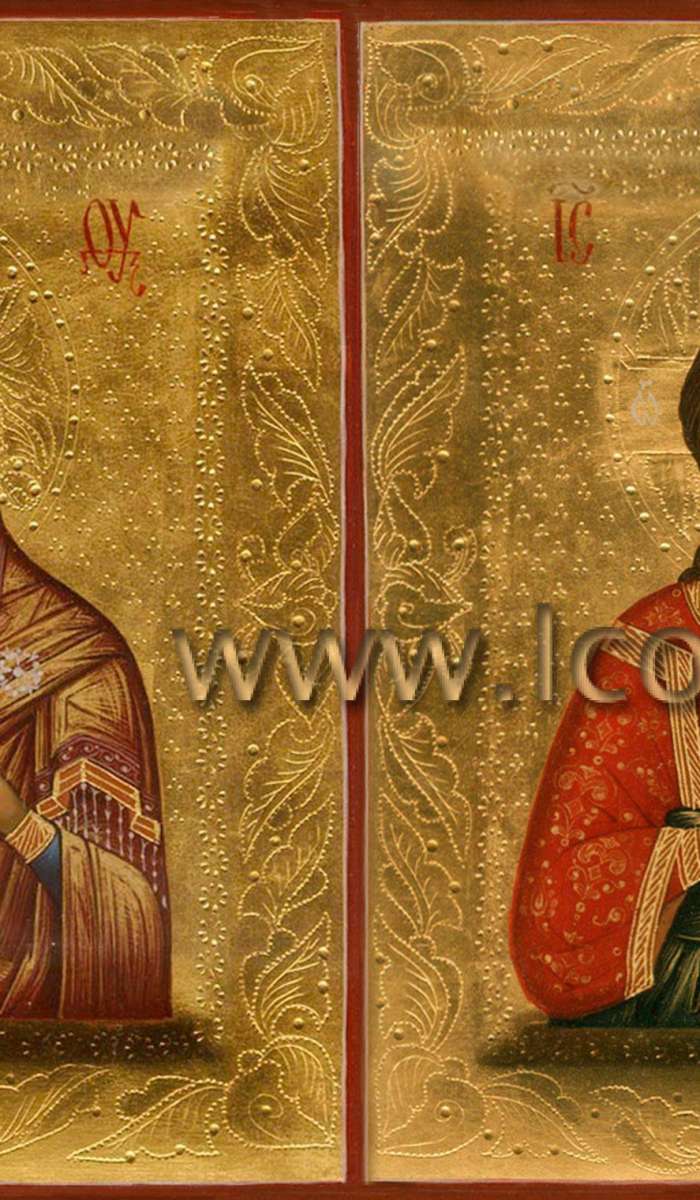 Фото: Венчальная пара с иконой Божией Матери «Владимирская»