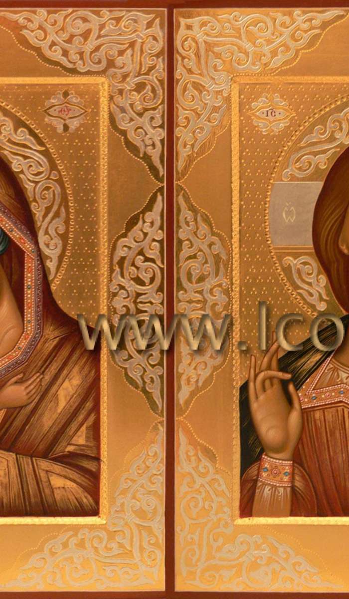 Фото: Венчальная пара с иконой Божией Матери «Игоревская»