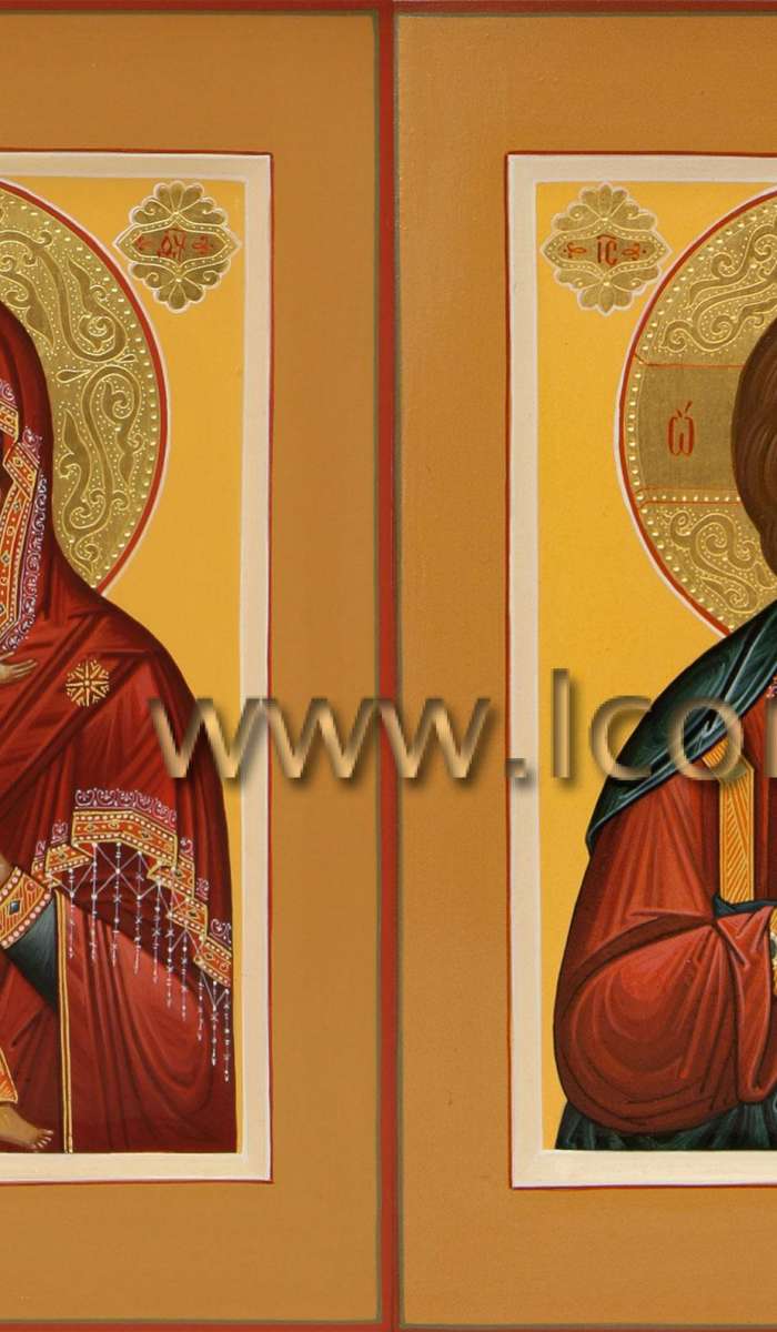 Фото: Венчальная пара с иконой Божией Матери «Владимирская»