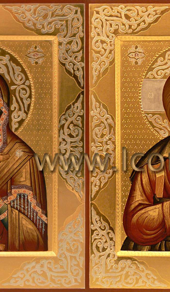 Фото: Венчальная пара с иконой Божией Матери «Владимирская»