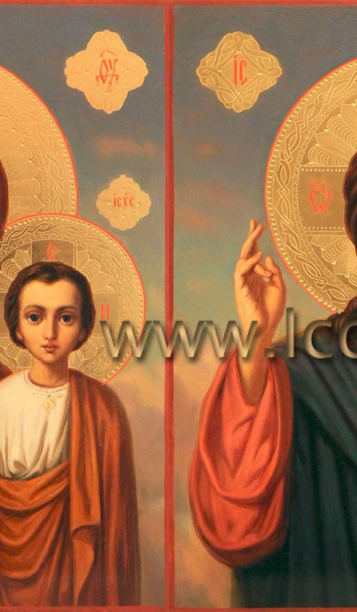 Фото: Венчальная пара с иконой Божией Матери «Казанская»