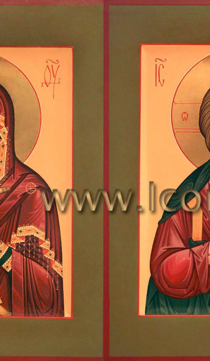 Фото: Венчальная пара с иконой Божией Матери «Владимирская»