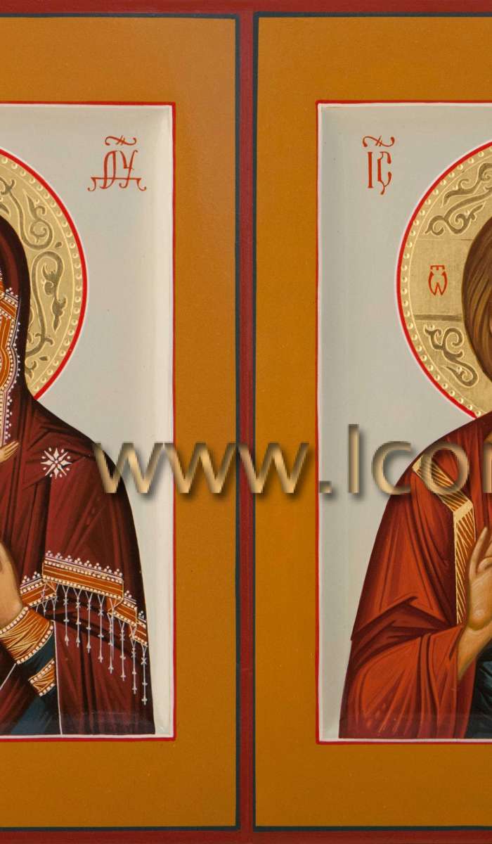 Фото: Венчальная пара с иконой Божией Матери «Феодоровская»