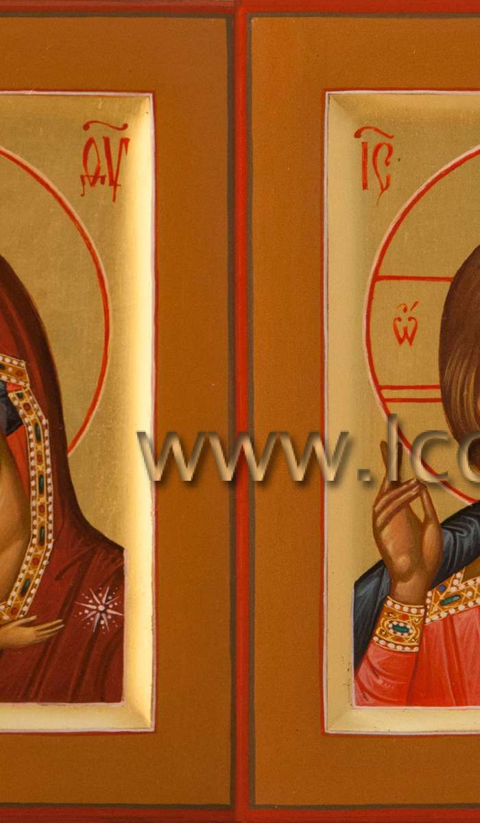 Фото: Венчальная пара с иконой Божией Матери «Игоревская»