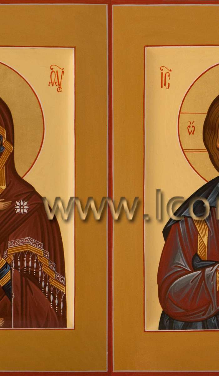 Фото: Венчальная пара с иконой Божией Матери «Владимирская»