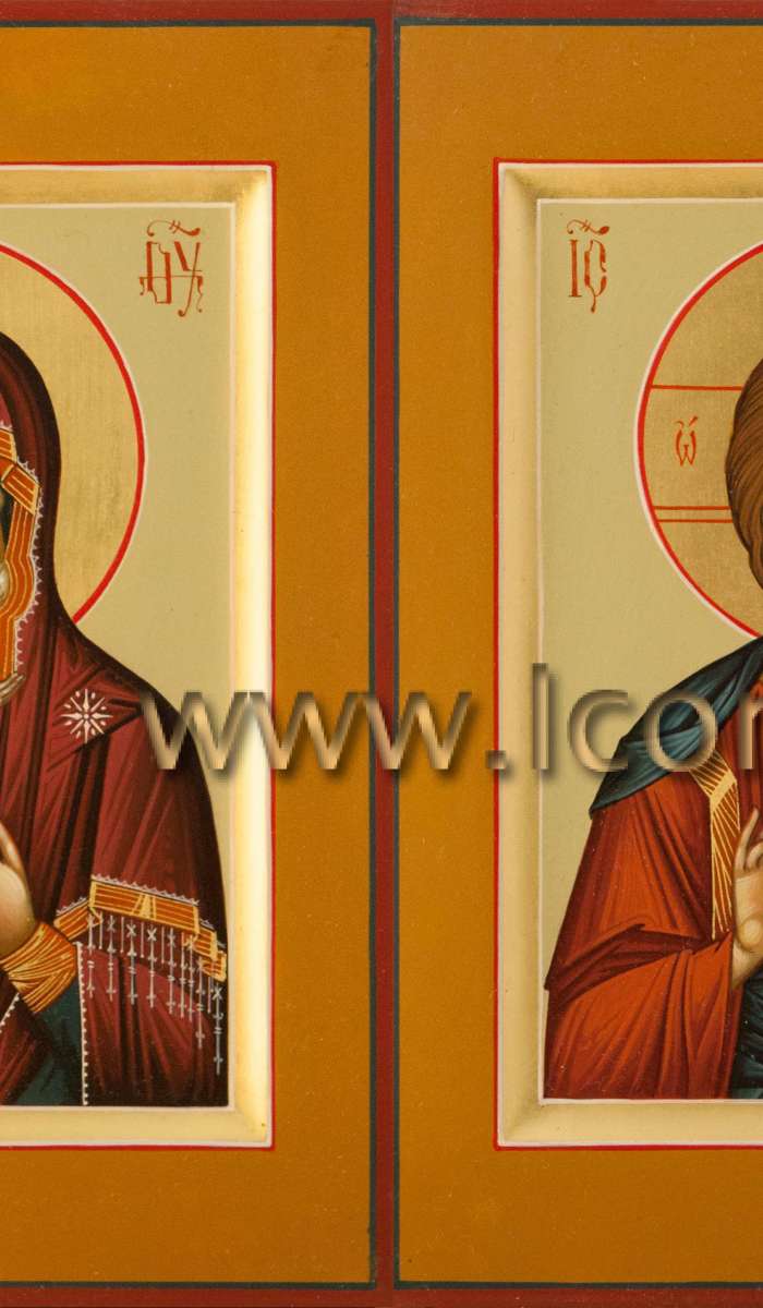 Фото: Венчальная пара с иконой Божией Матери «Феодоровская»