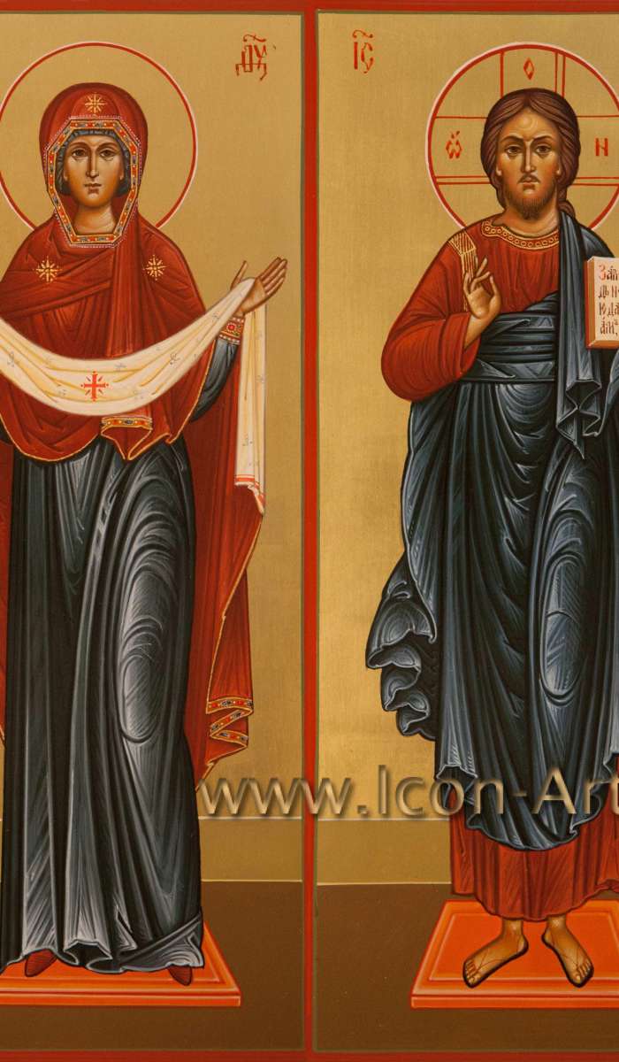 Фото: Венчальная пара с иконой Пресвятой Богородицы «Покров»