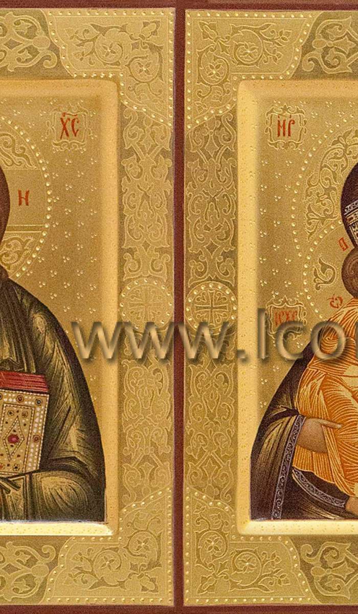 Фото: Венчальная пара с иконой Богородицы «Феодоровская»