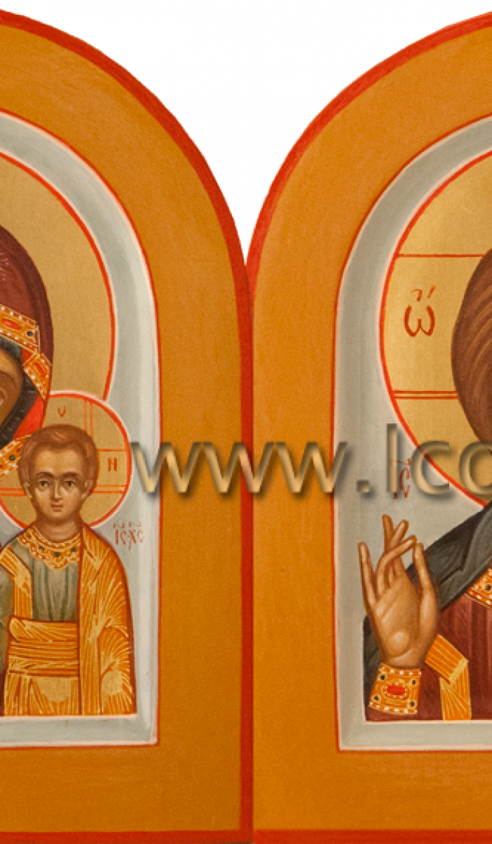 Фото: Венчальная пара с иконой Богородицы «Казанская»