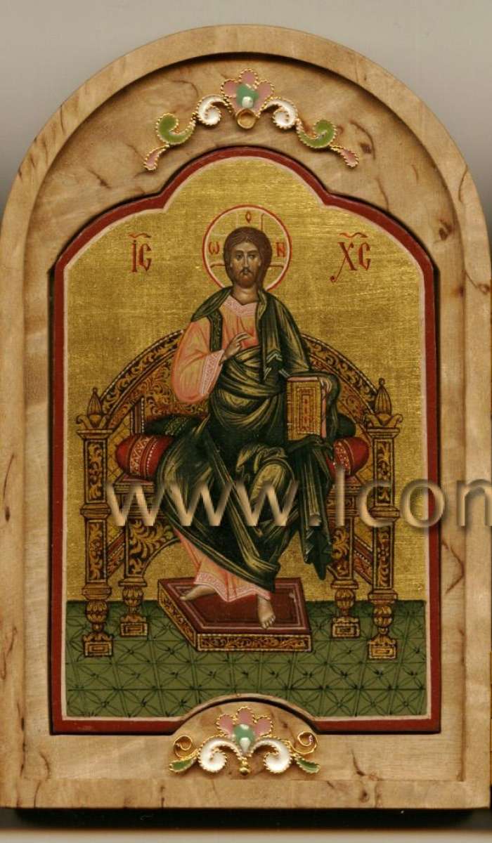 Фото: Складень из карельской березы с Господом Иисусом Христом, Пресвятой Богородицей и Иоанном Предтечей.