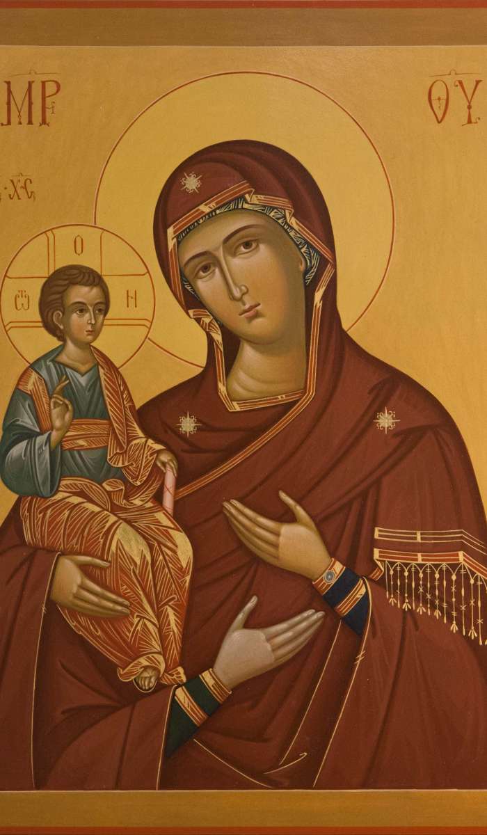 Фото: Пресвятая Богородица «Троеручица»