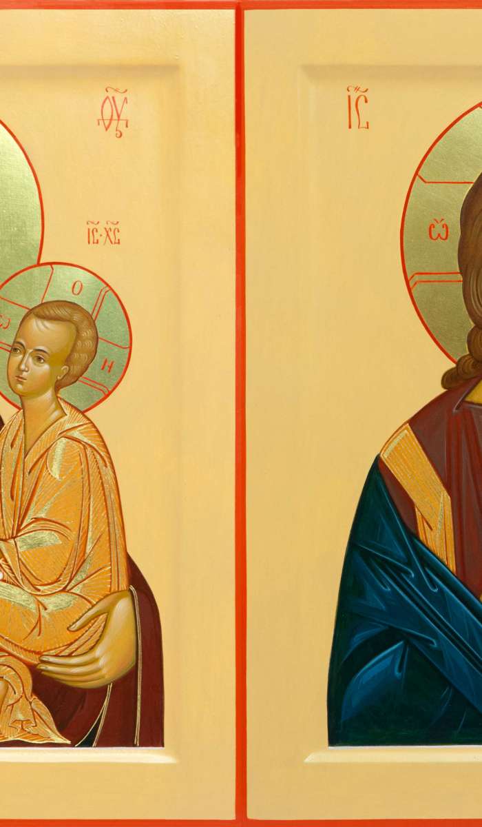 Фото: Венчальная пара с иконой Богородицы «Тихвинская