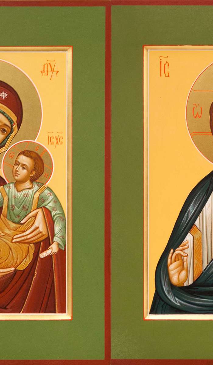 Фото: Венчальная пара с иконой Богородицы «Муромская»