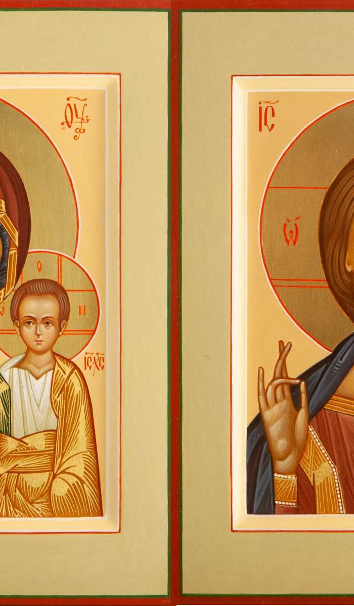 Фото: Венчальная пара с иконой Богородицы «Казанская»