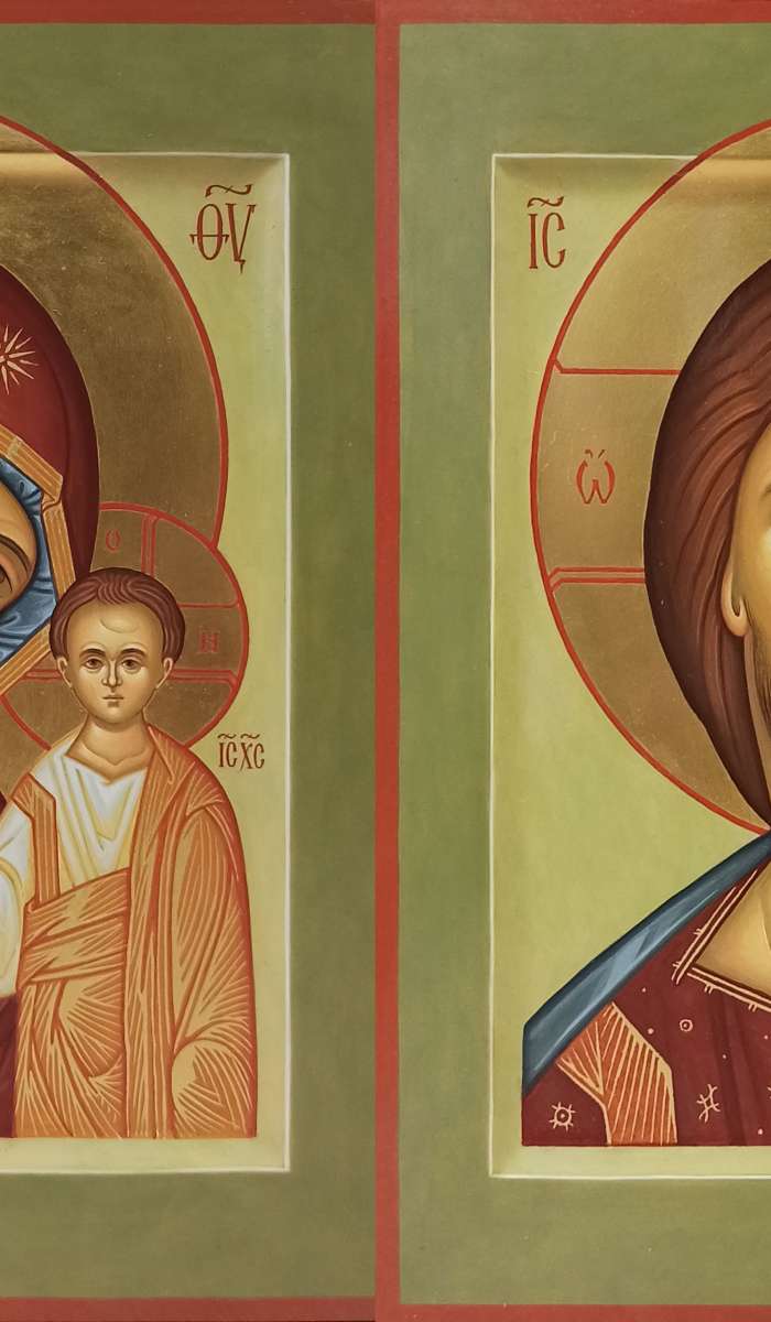 Фото: Венчальная пара с иконой Богородицы «Казанская»