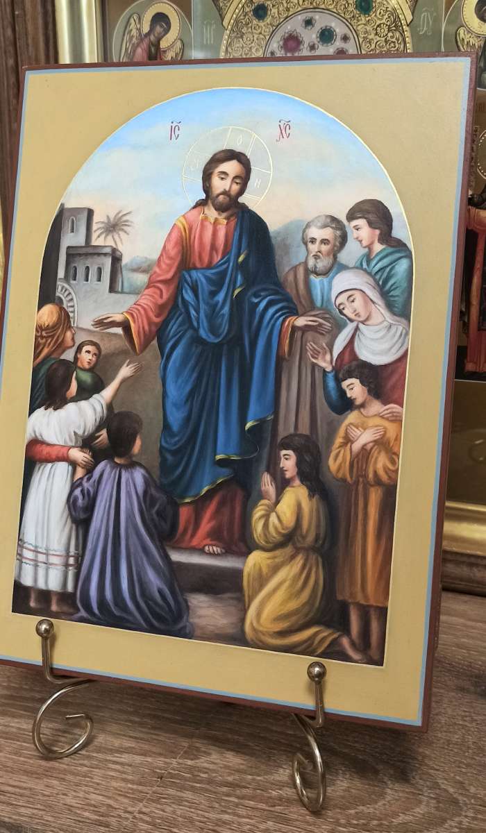 Фото: Икона Спасителя, благословение детей