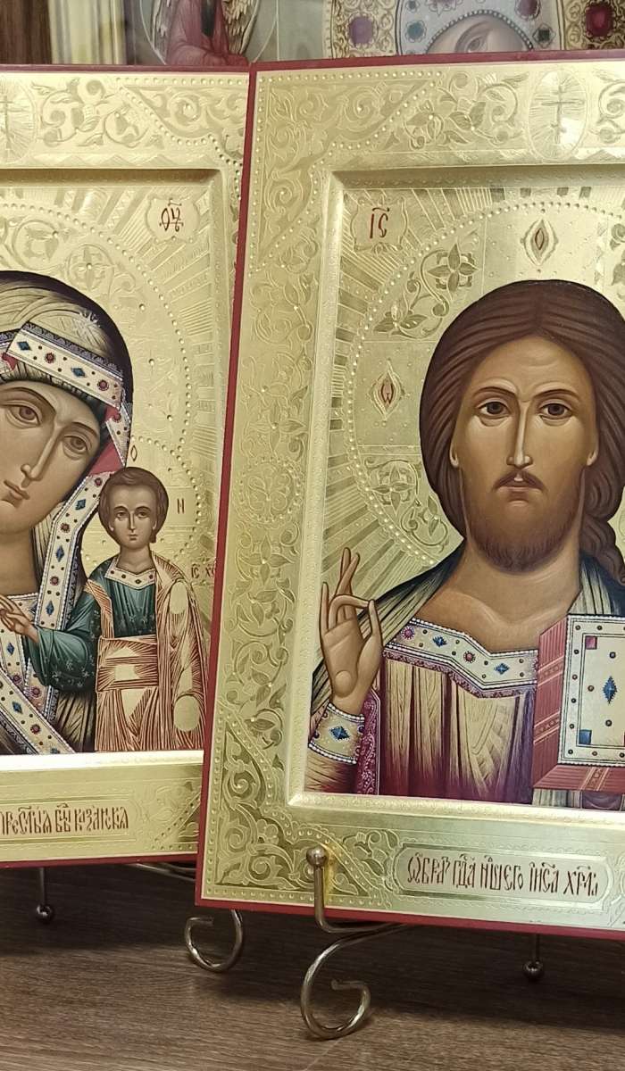 Фото: Венчальные иконы Пресвятая Богородицы Казанская и Господь Вседержитель