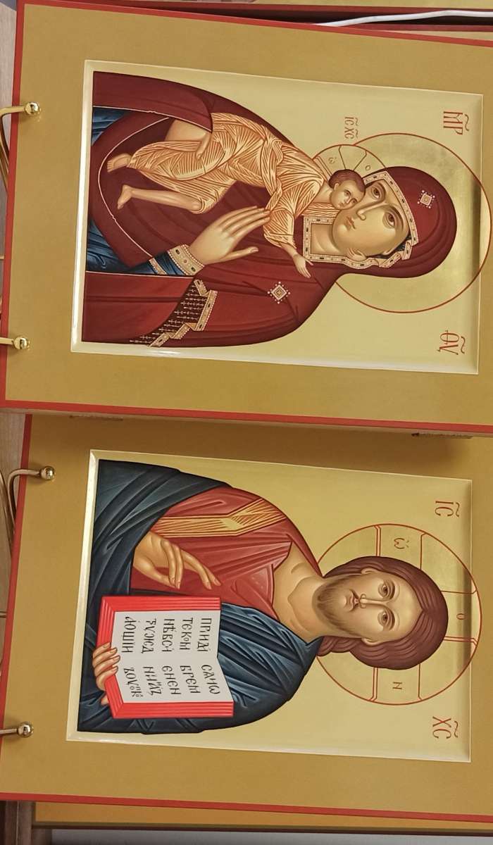 Фото: Венчальные иконы Пресвятая Богородица Федоровская и Господь Вседержитель