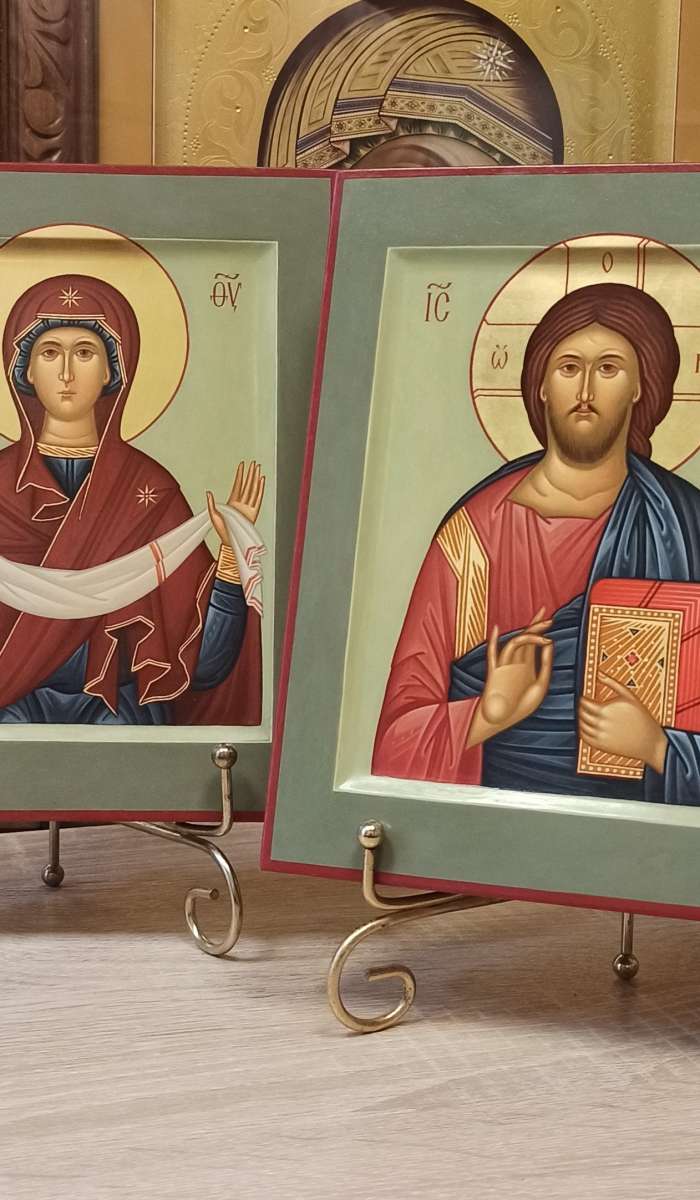 Фото: Венчальные иконы Покров Пресвятой Богородицы и Господь Вседержитель