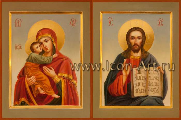 Фото: Венчальная пара с иконой Божией Матери «Владимирская»