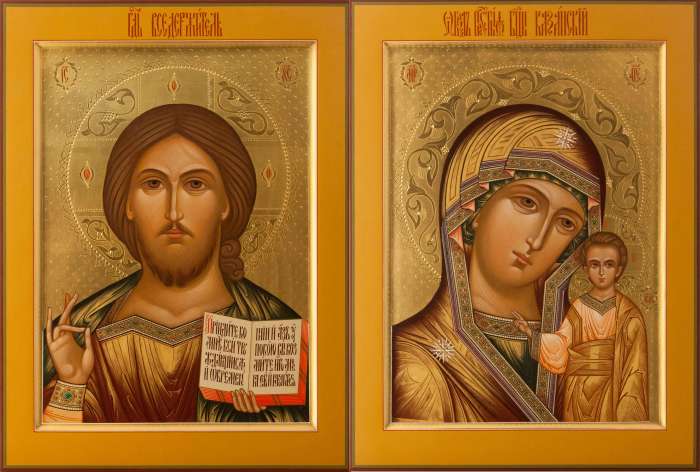 Фото: Венчальная пара с иконой Богородицы «Казанская»