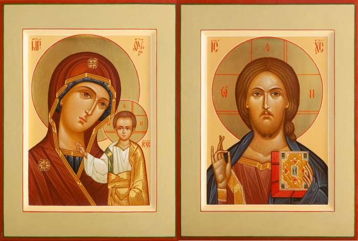 Фото: Венчальная пара с иконой Богородицы «Казанская»