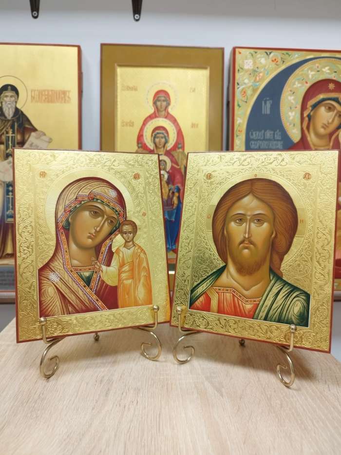 Фото: Венчальные иконы Пресвятая Богородица Казанская и Спаситель